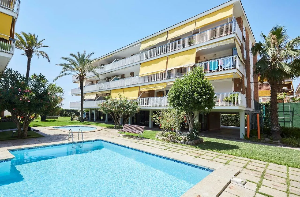 Beachfront Resort Apartment Castelldefels